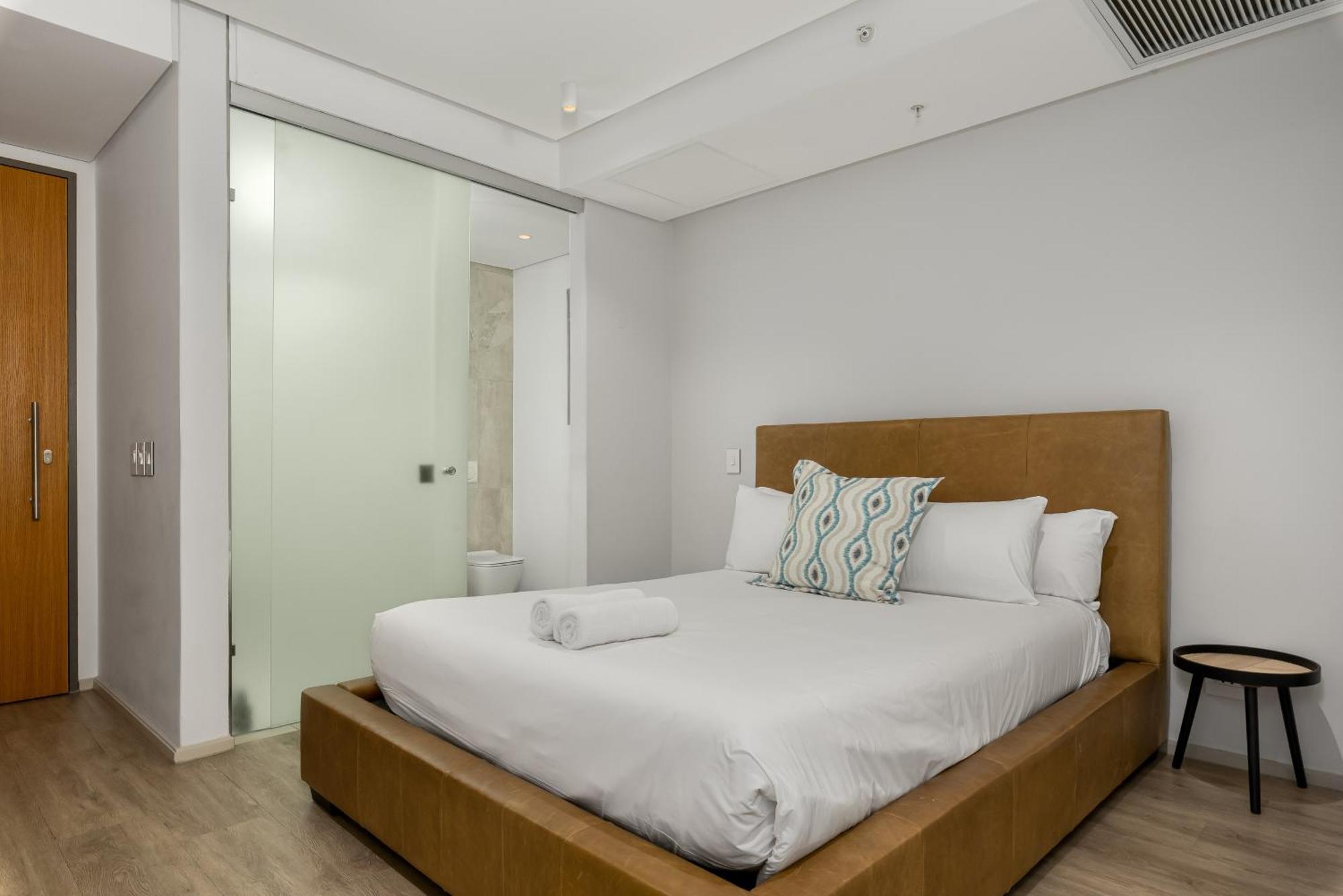 117 On Strand Apartments Кейптаун Екстериор снимка