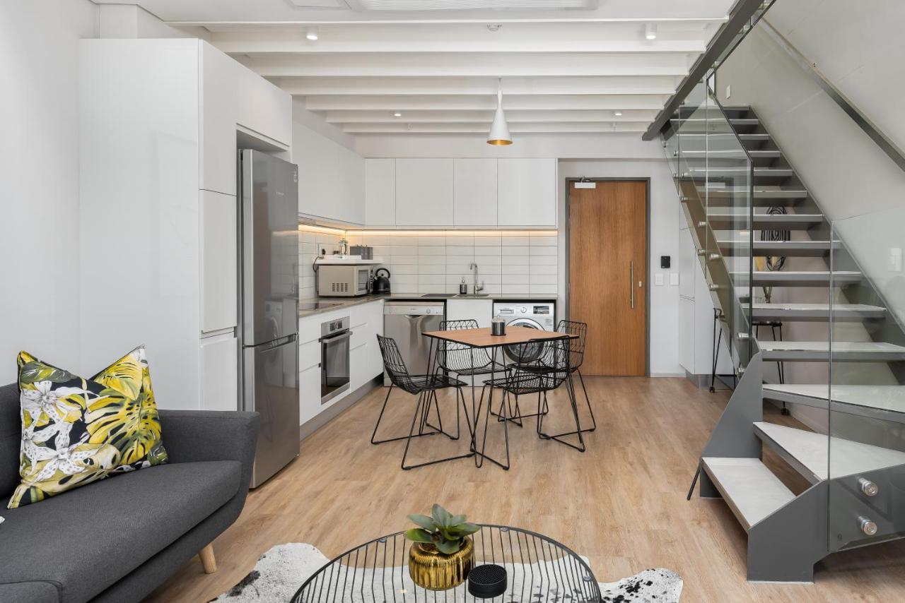 117 On Strand Apartments Кейптаун Екстериор снимка