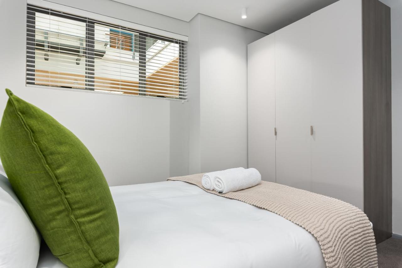 117 On Strand Apartments Кейптаун Екстериор снимка